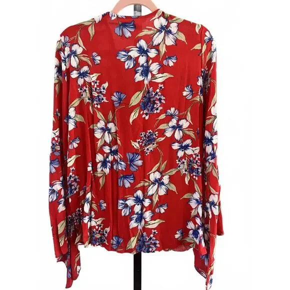 NWOT Stunning Red Floral Blouse by Fantastic Fawn - Size M - Picture 2 of 6